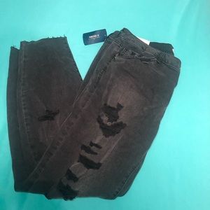 Low Rise Ankle Fit Ripped Jeans
